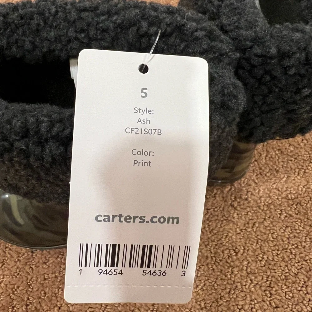 Carter’s Brand New Girls Shearling Lined Camo Rain-boots Size 5